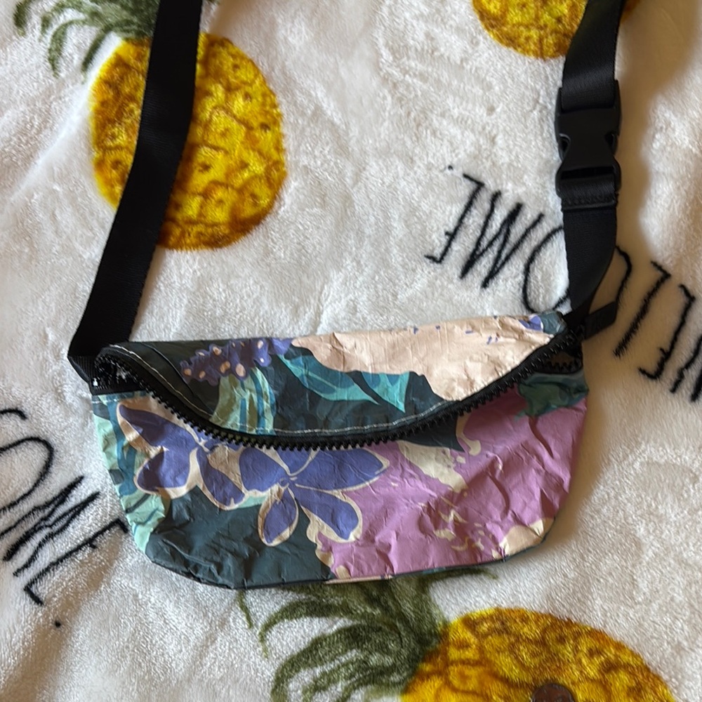 ALOHA Collection Black and Pink Crossbody Bag with Vibrant Design